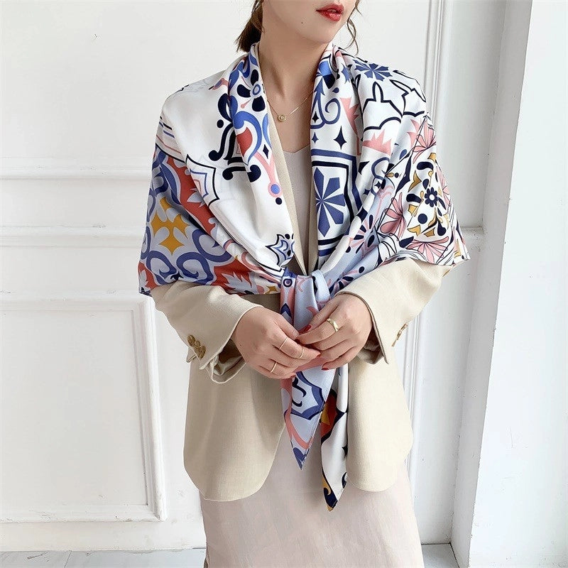Women's Elegant Minimalist Plant Polyester Silk Scarf