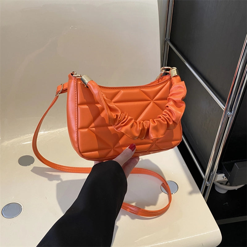 Women's Pu Leather Solid Color Cute Pillow Shape Zipper Shoulder Bag Crossbody Bag