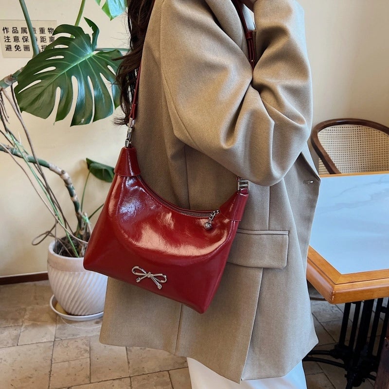 Women's Pu Leather Solid Color Vintage Style Classic Style Square Zipper Handbag