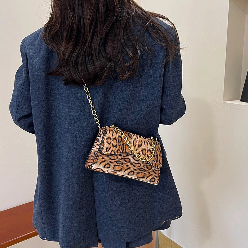 Women's Medium PU Leopard Streetwear Sewing Thread Square Zipper Shoulder Bag