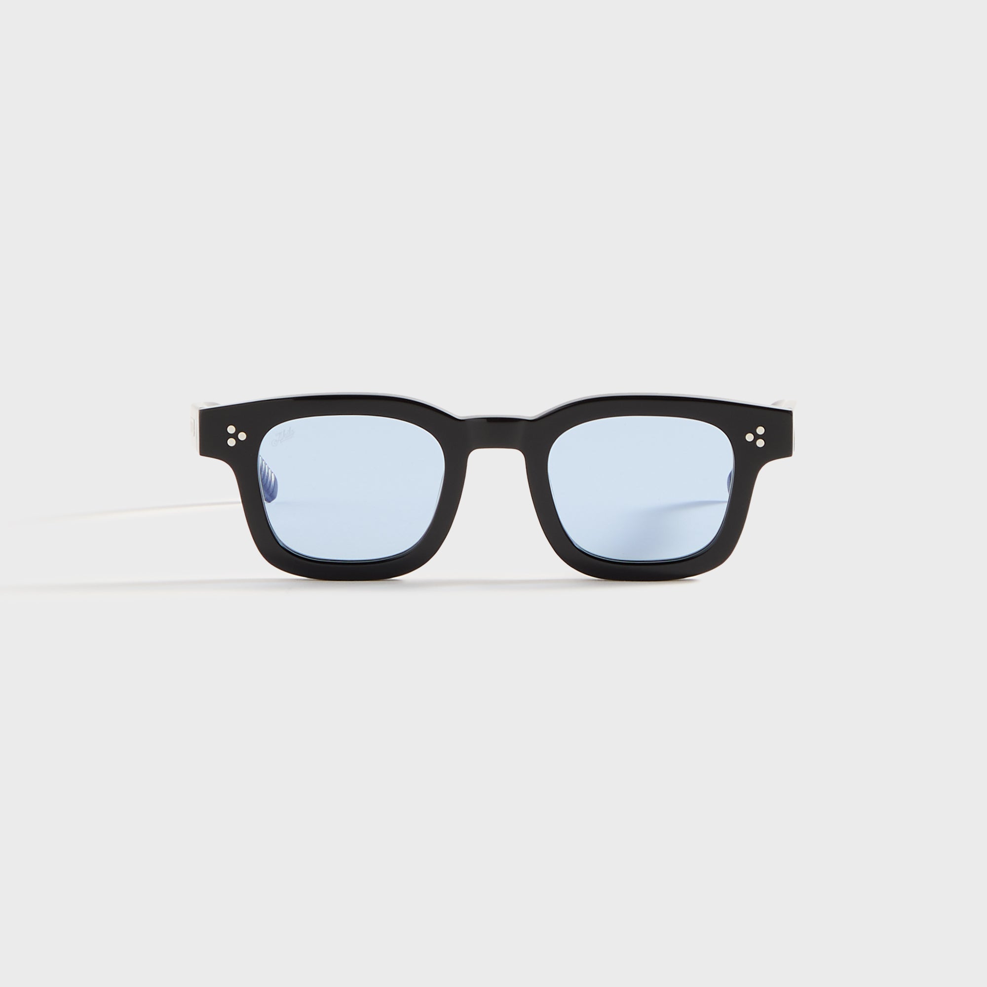 AKILA Ascent Sunglasses - Black / Sky Blue