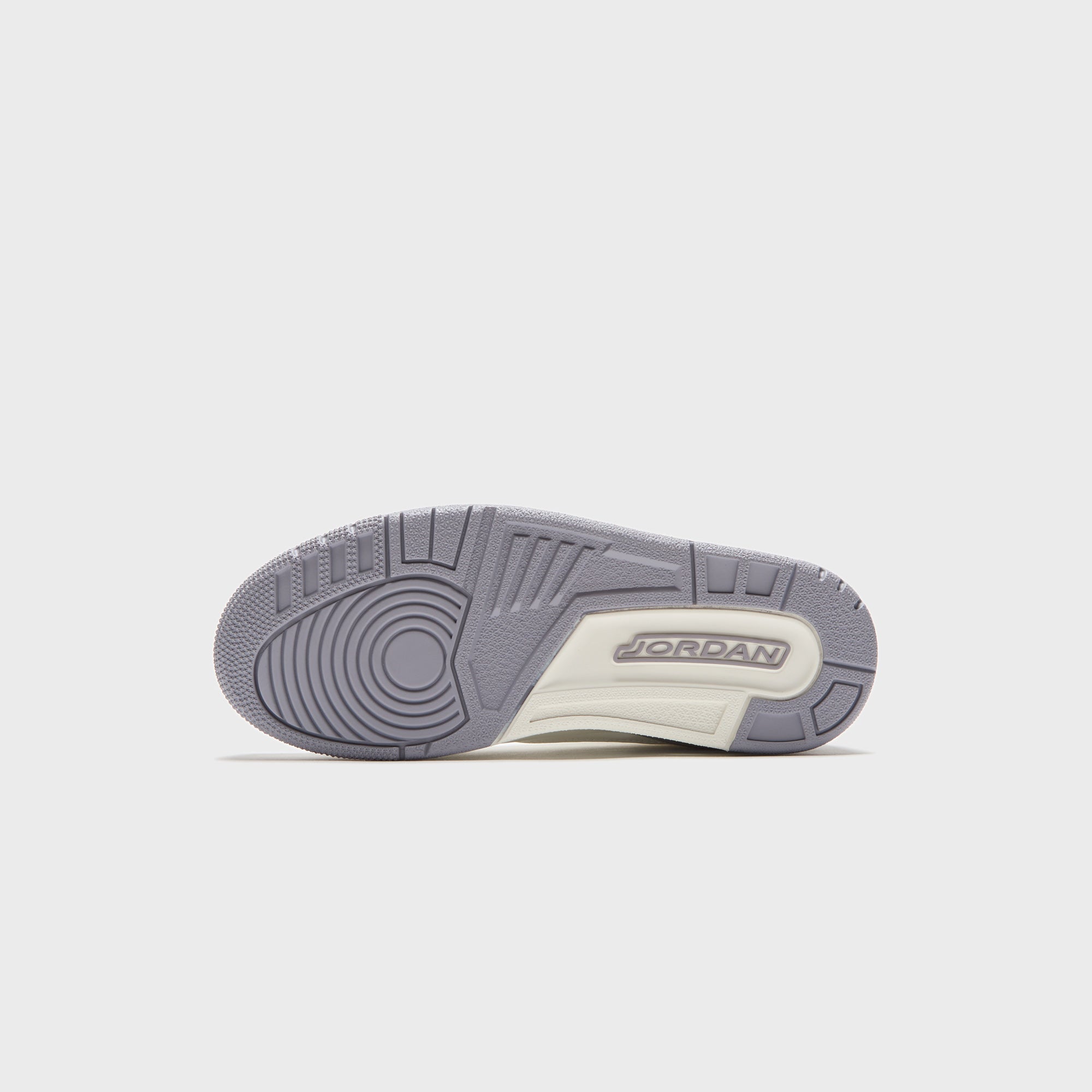 Nike WMNS Air Jordan 3 Retro - Sail / Cement Grey / Metallic Silver