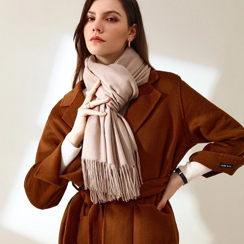 Women's Minimalist Solid Color Imitation Cashmere Scarf