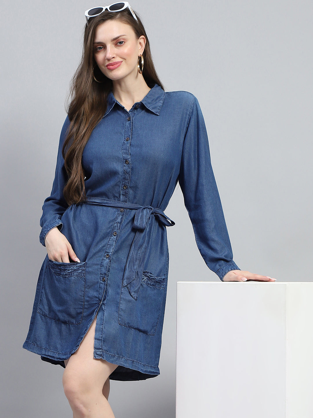 Women Blue Solid Collar Full Sleeve Tunic