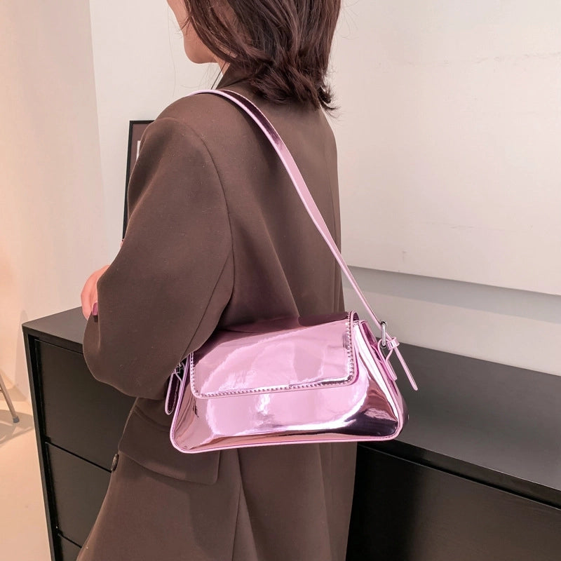 Women's Medium Pu Leather Solid Color Streetwear Magnetic Buckle Underarm Bag