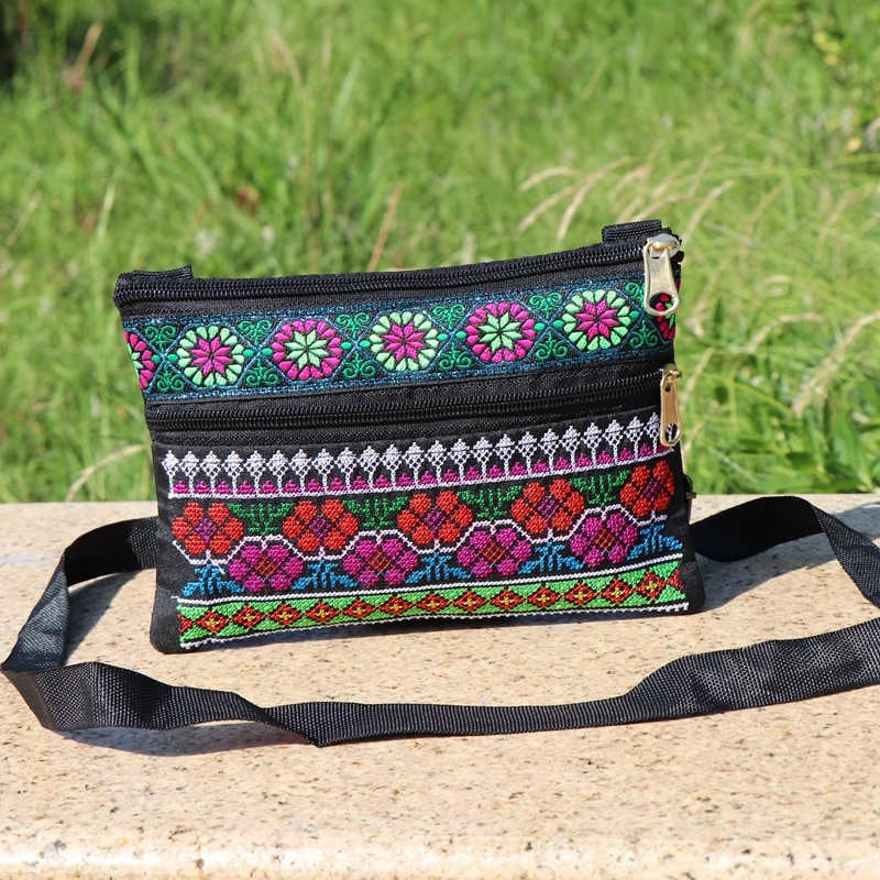 Women's Small Canvas Floral Vintage Style Square Zipper Shoulder Bag