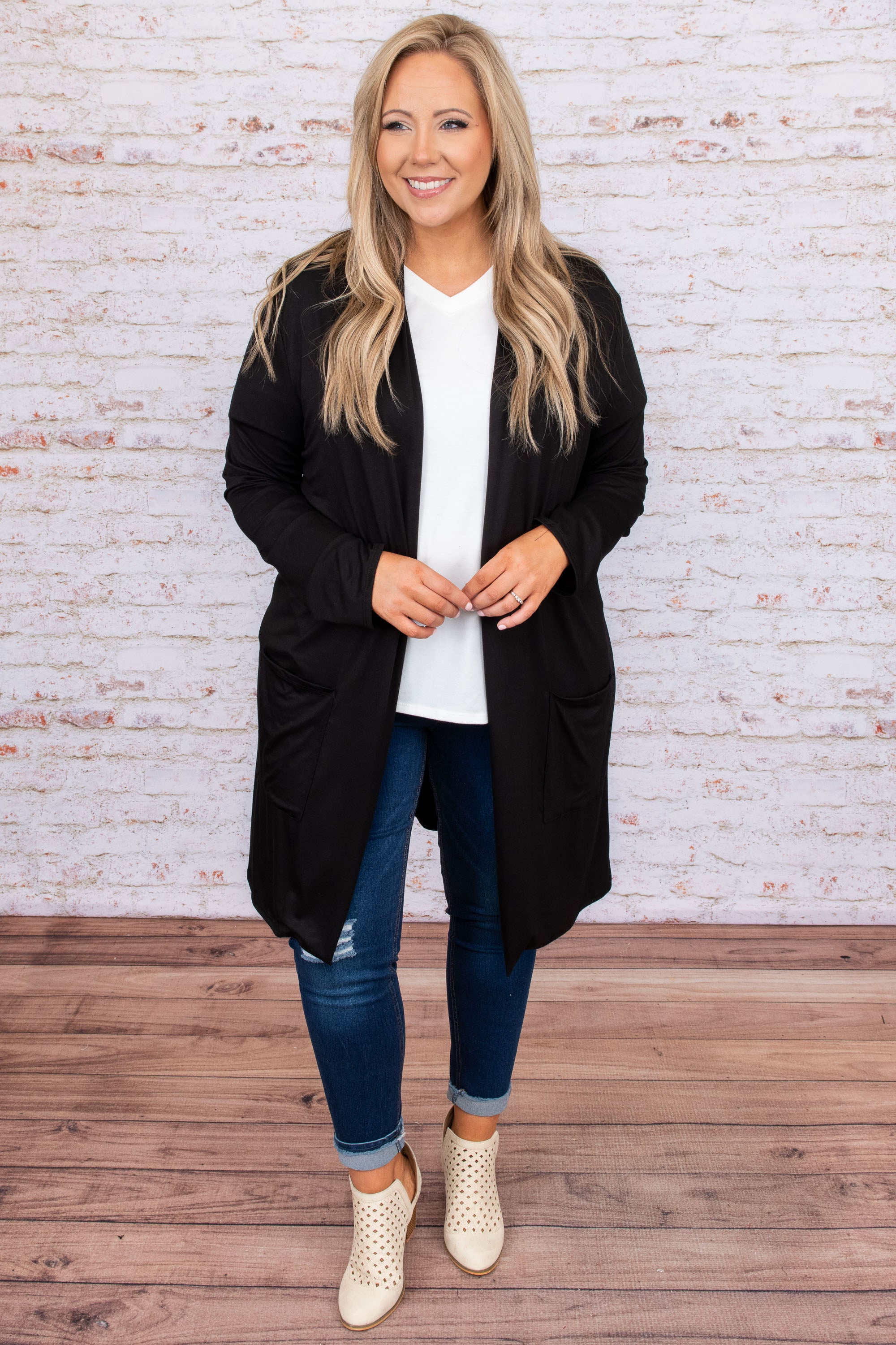 Feeling Carefree Cardigan. Black