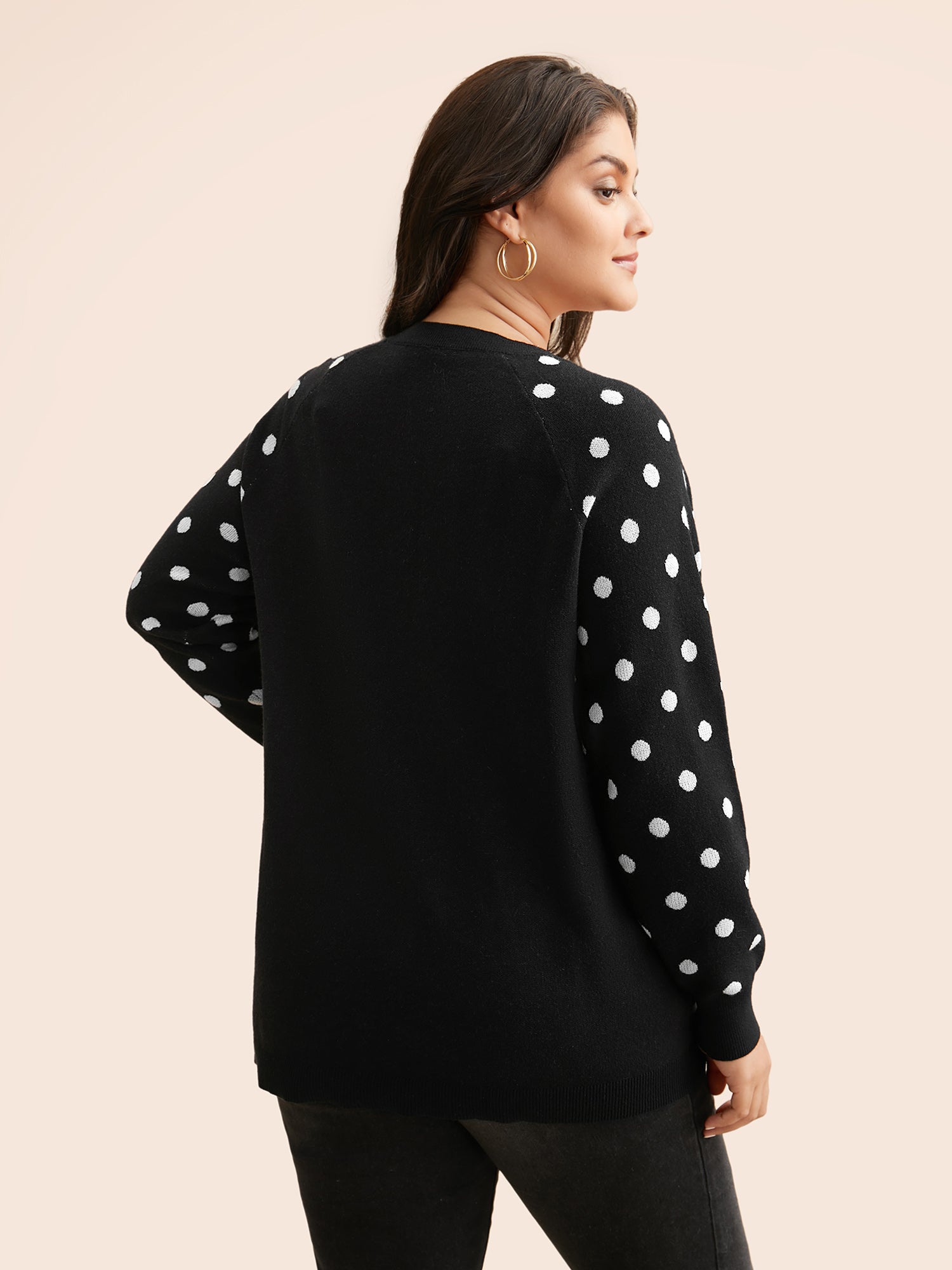Polka Dot Crew Neck Raglan Sleeve Pullover