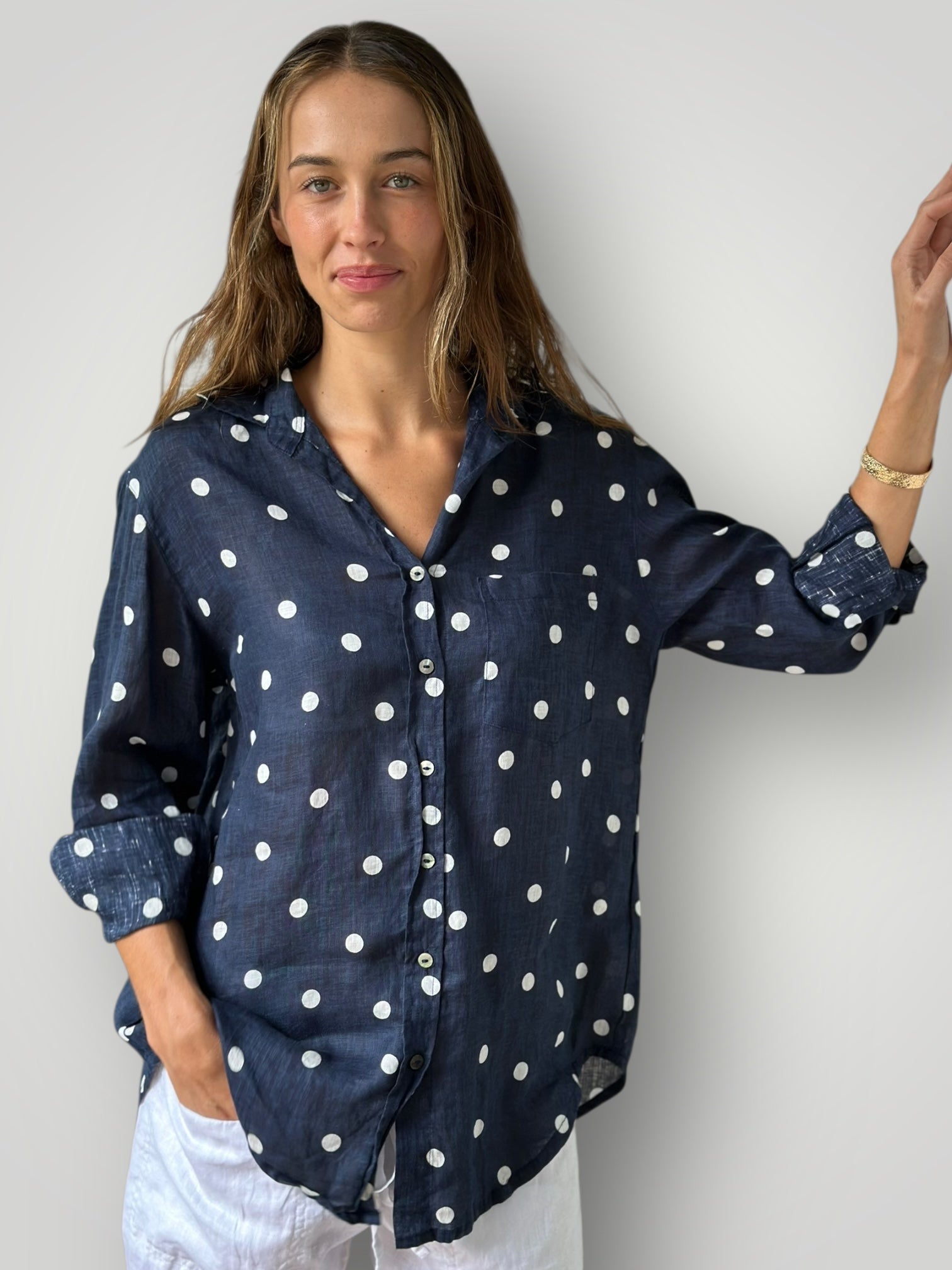 erika shirt - navy spot linen