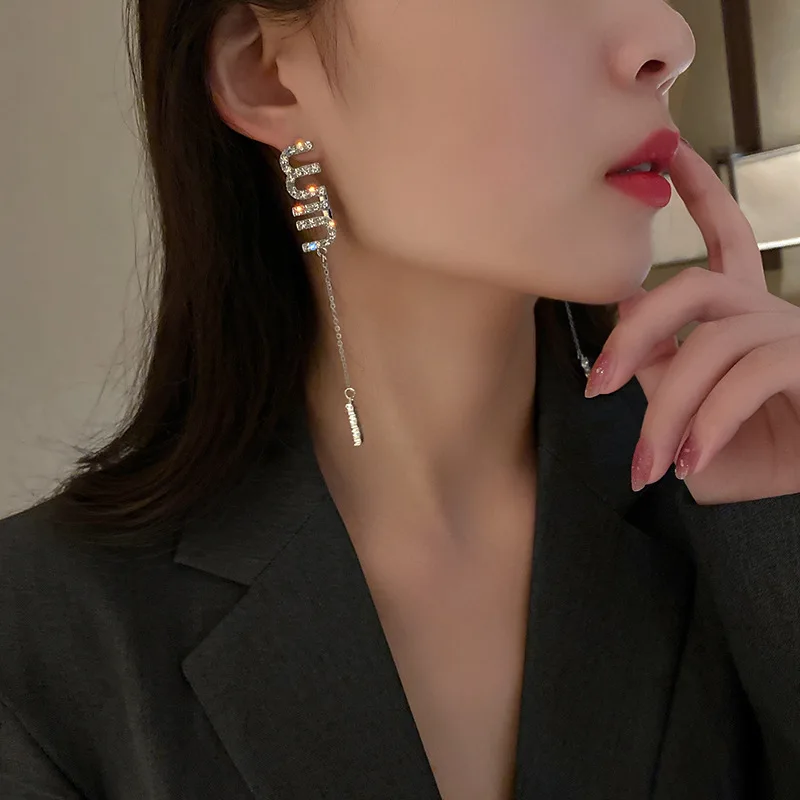 Luxury Long Dangle Tassel Earrings Brand Design Simple Metal Letter Earrings for Women Korean Style Ear Jewelry