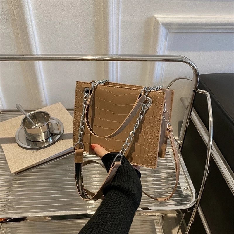 Women's Pu Leather Solid Color Vintage Style Square Magnetic Buckle Shoulder Bag Crossbody Bag Chain Bag
