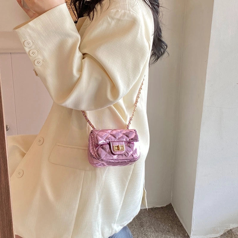 Women's Small Pu Leather Solid Color Lingge Basic Classic Style Sewing Thread Square Flip Cover Crossbody Bag