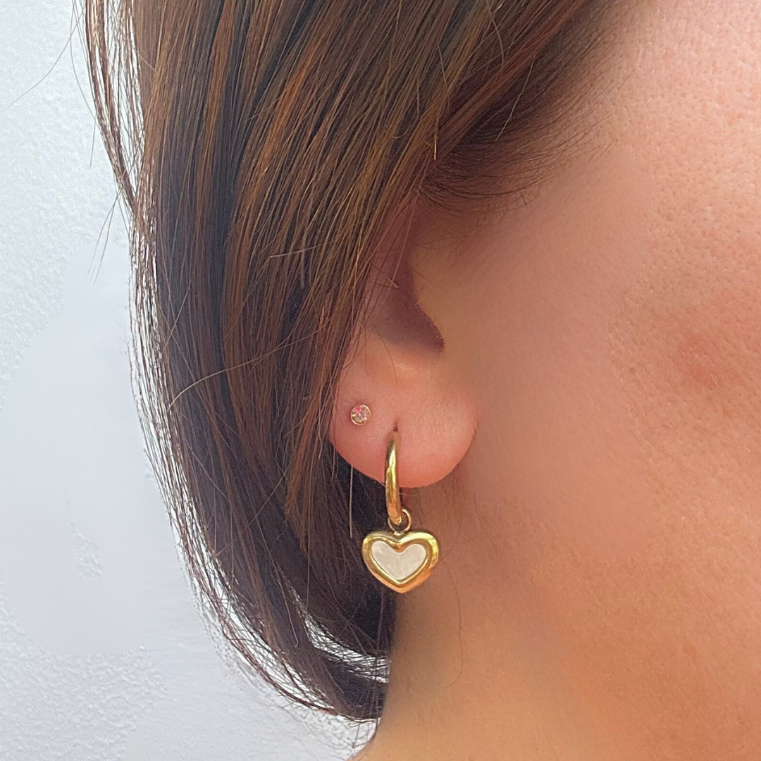 Heart framed shell hoop - Gold