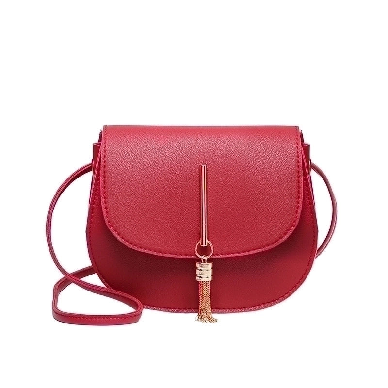 Women's Small Pu Leather Solid Color Elegant Tassel Oval Magnetic Buckle Crossbody Bag