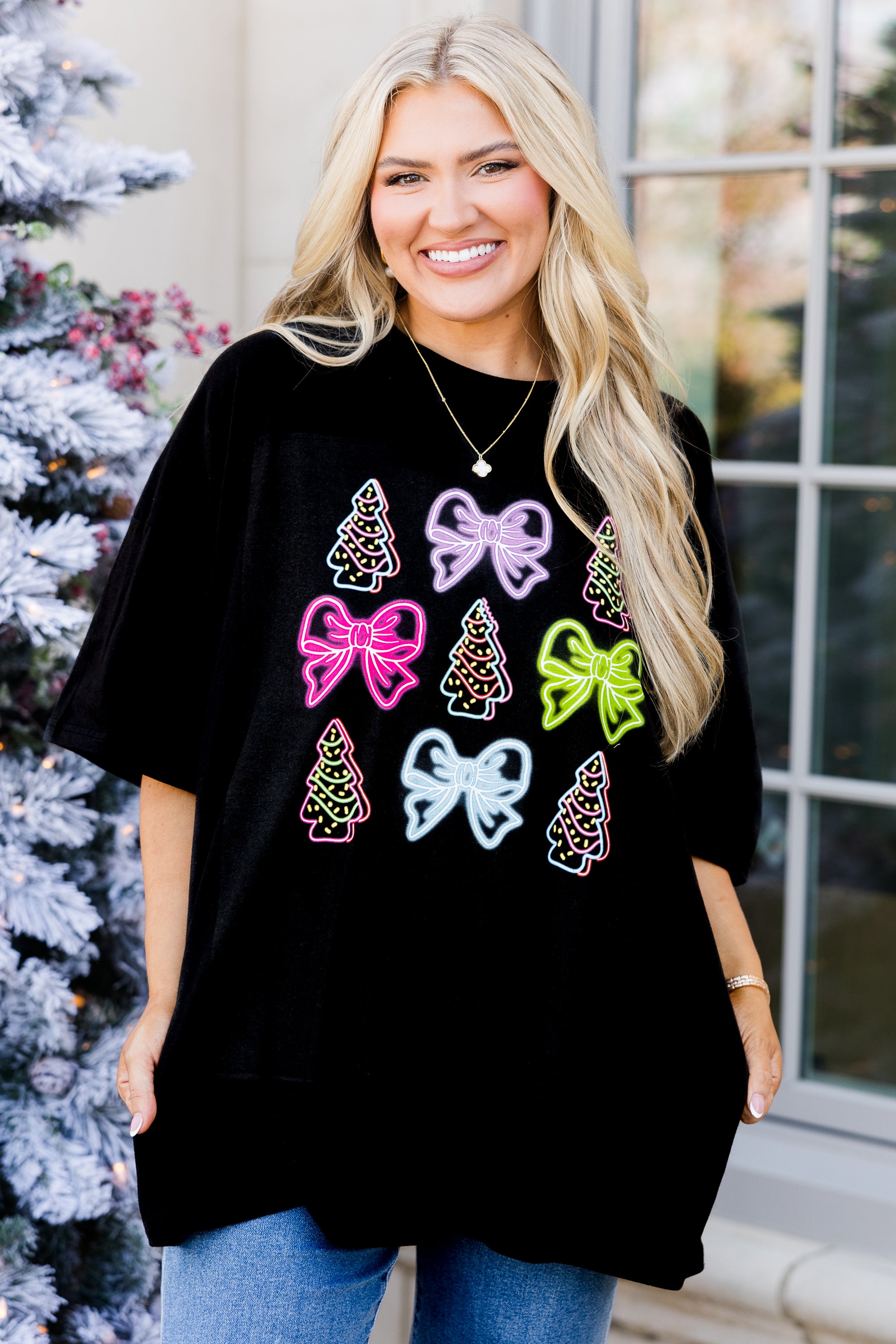 Merry Glow-mas Boyfriend Tee. Black