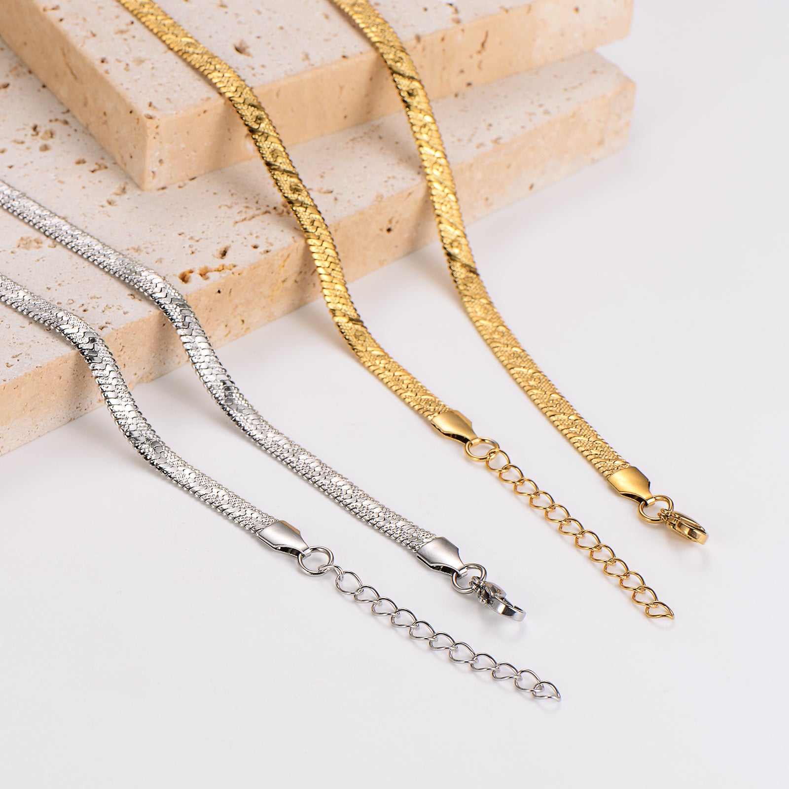 Aml Stainless Steel Batch Pattern Blade Sweater Chain Simple Ladies Clavicle Chain Fashion Flat Snake Stainless Steel