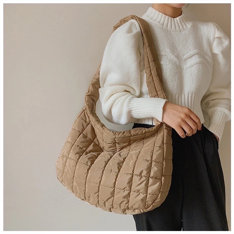 Women's Large Polyester Lingge Fashion Dumpling Shape Zipper Crossbody Bag