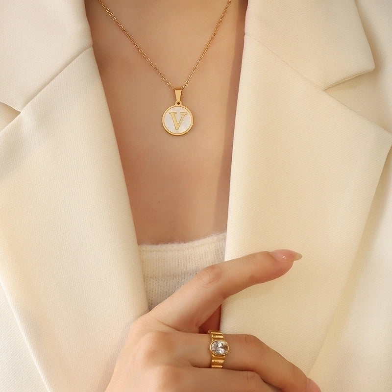 Fashion Letter 304 Stainless Steel Shell 18K Gold Plated Plating Pendant Necklace