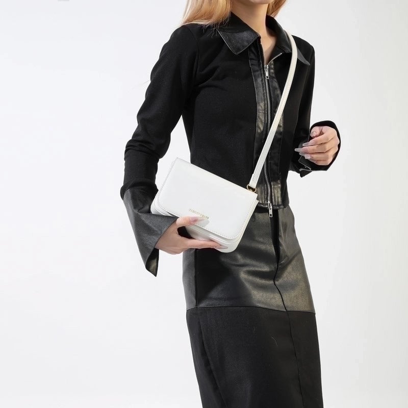 Women's Pu Leather Solid Color Vintage Style Classic Style Streetwear Sewing Thread Square Flip Cover Shoulder Bag