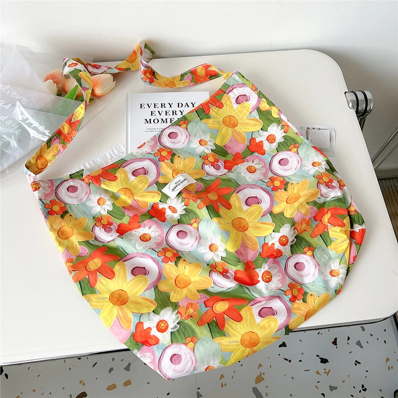 Women's Medium Polyester Floral Elegant Streetwear Square Open Underarm Bag