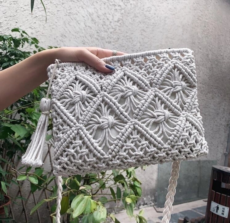 Women's Small Straw Solid Color Beach Square Zipper Crossbody Bag