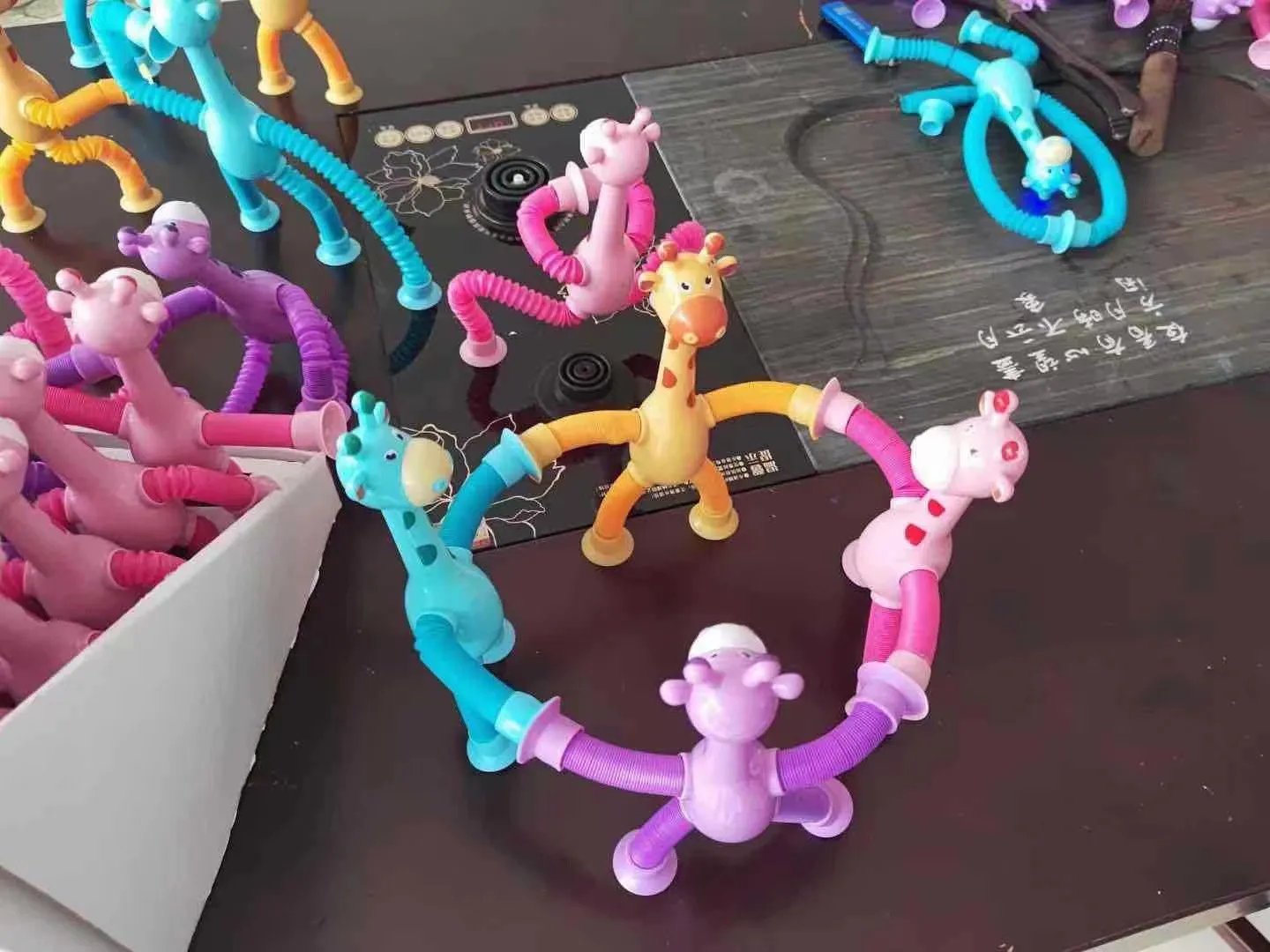 ✨ Toys Hot Sale ✨- Suction Cup Pop Tube Giraffe Toys