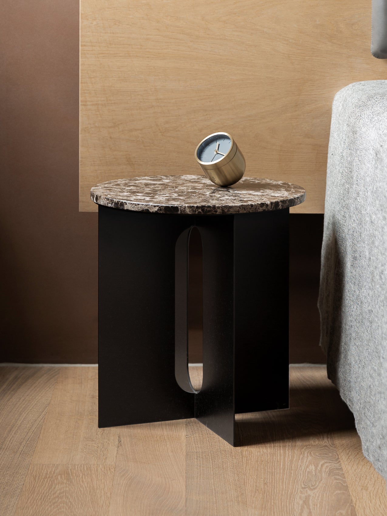 Side Table. 16.5in