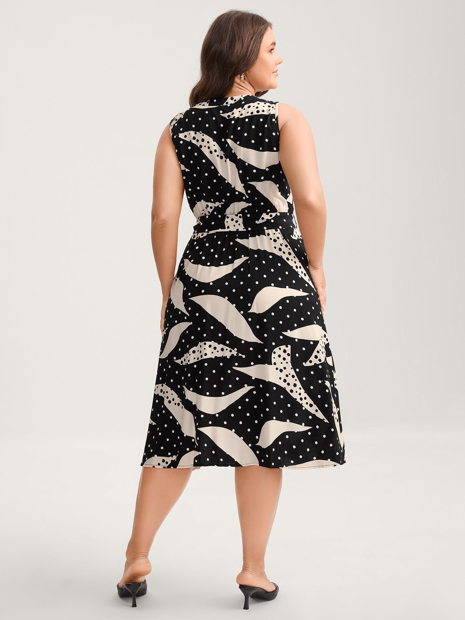 Geometric Print Pleated Midi Dress