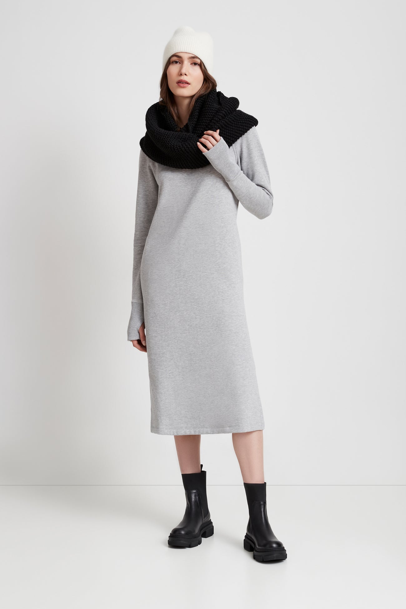 Meiko Sweatshirt Dress