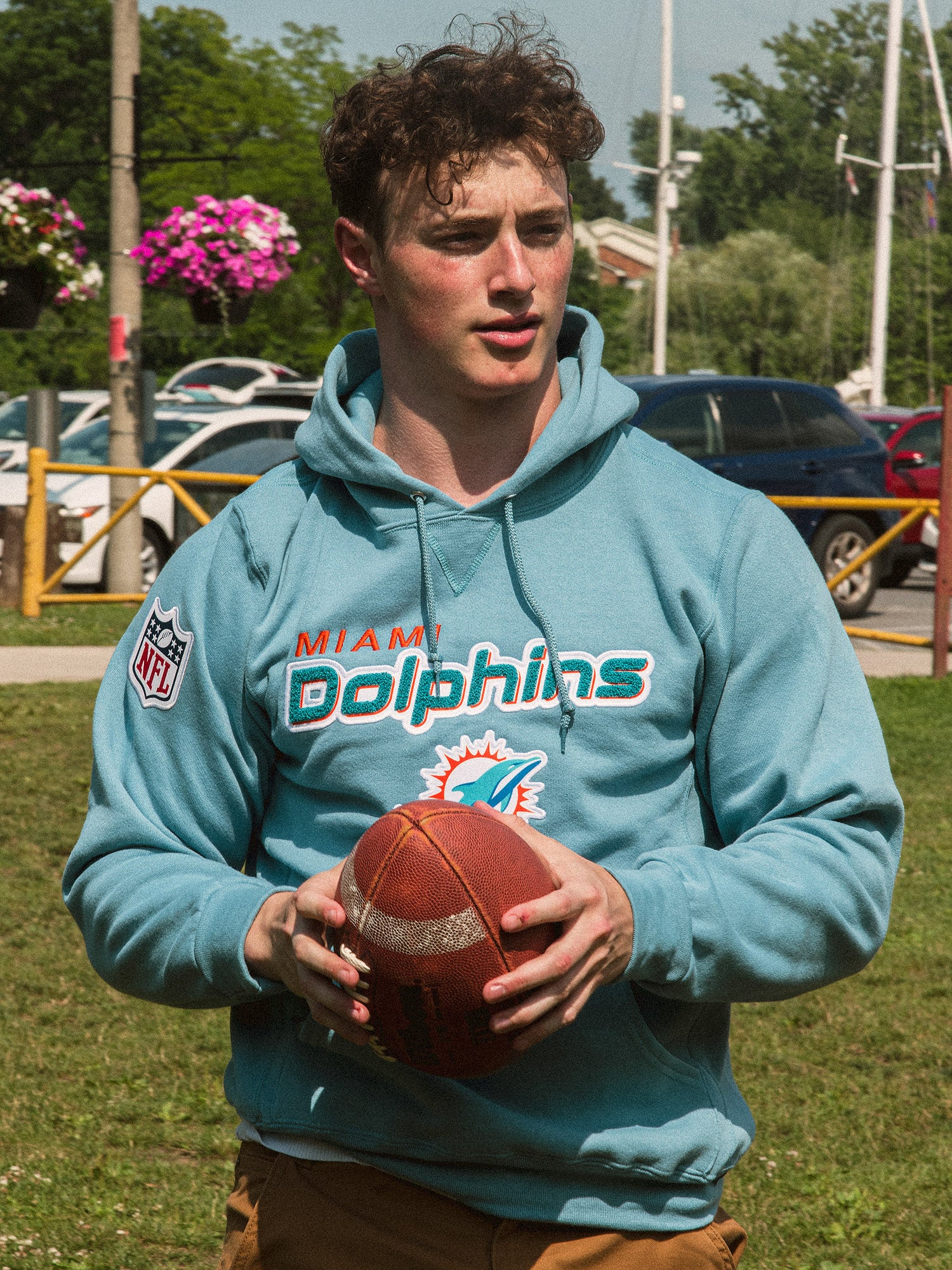 RUSSELL NFL MIAMI DOLPHINS END ZONE PULLOVER HOODIE