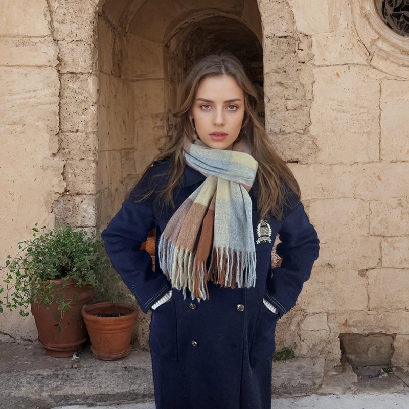 Women's Casual Minimalist Color Block Imitation Cashmere Tassel Scarf