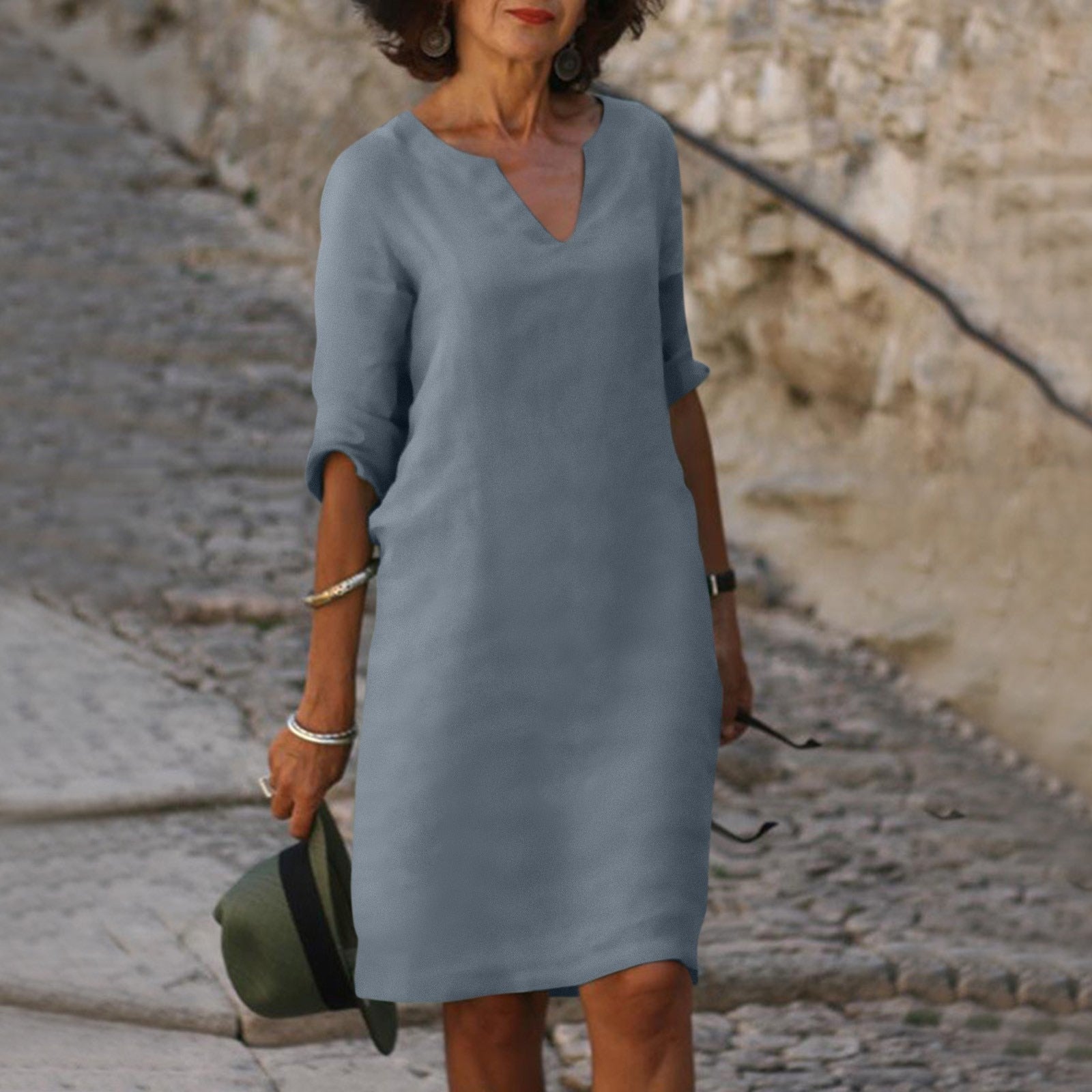 Silvia | Timeless V-neck dress