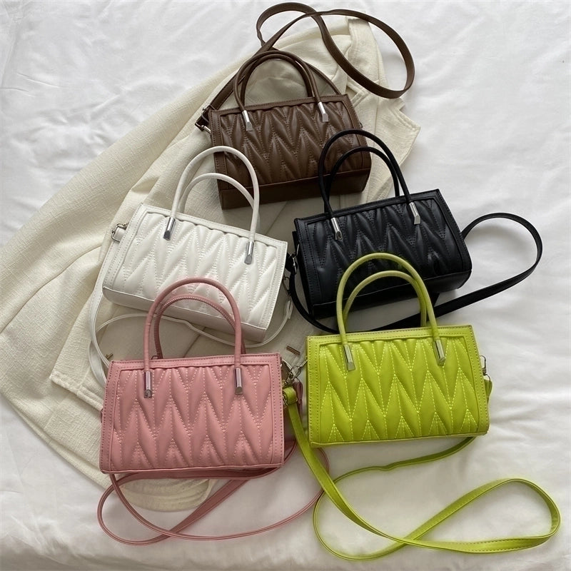 Women's All Seasons Pu Leather Solid Color Elegant Square Magnetic Buckle Handbag