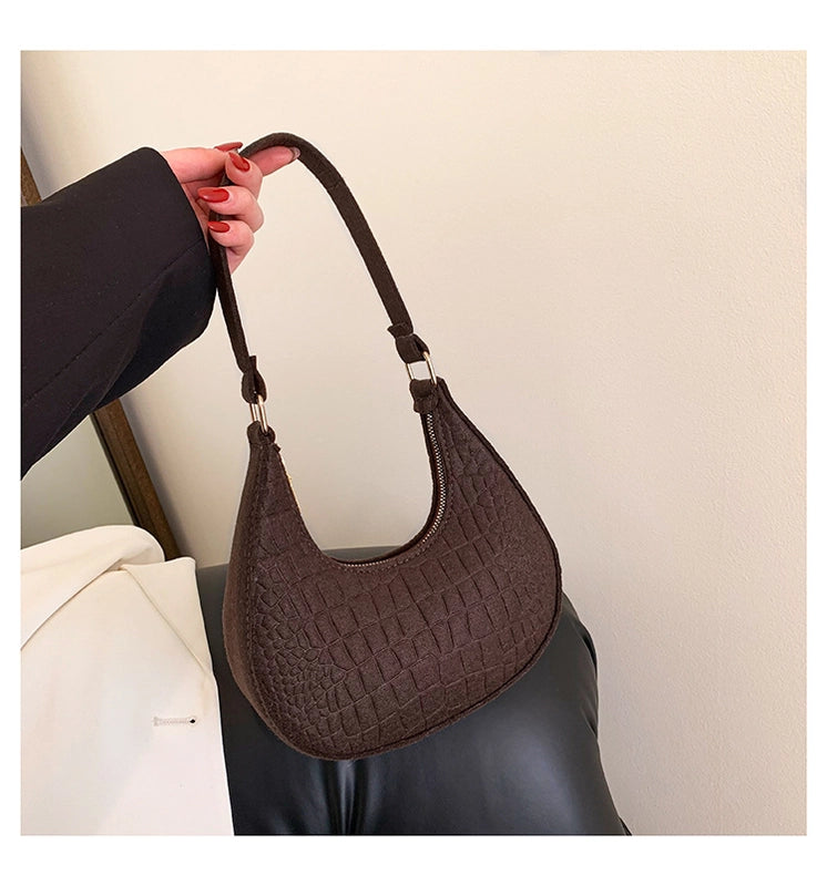 Women's Small Felt Cloth Solid Color Streetwear Sewing Thread Dumpling Shape Zipper Shoulder Bag