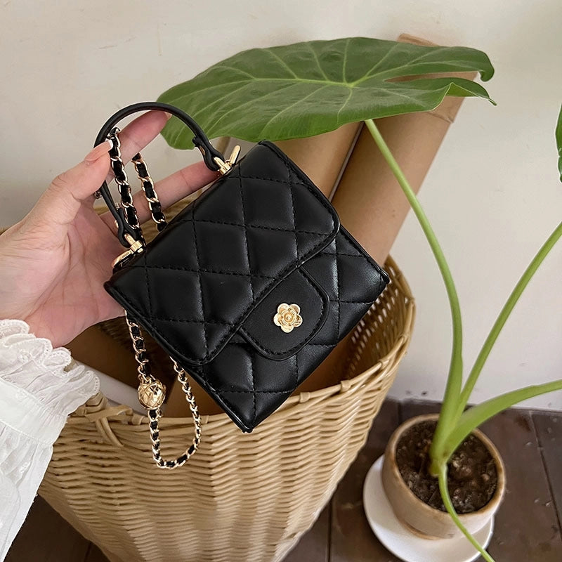 Women's Mini Pu Leather Solid Color Basic Square Magnetic Buckle Handbag