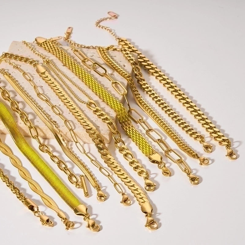 Modern Style Geometric 201 Stainless Steel 18K Gold Plated Bracelets In Bulk
