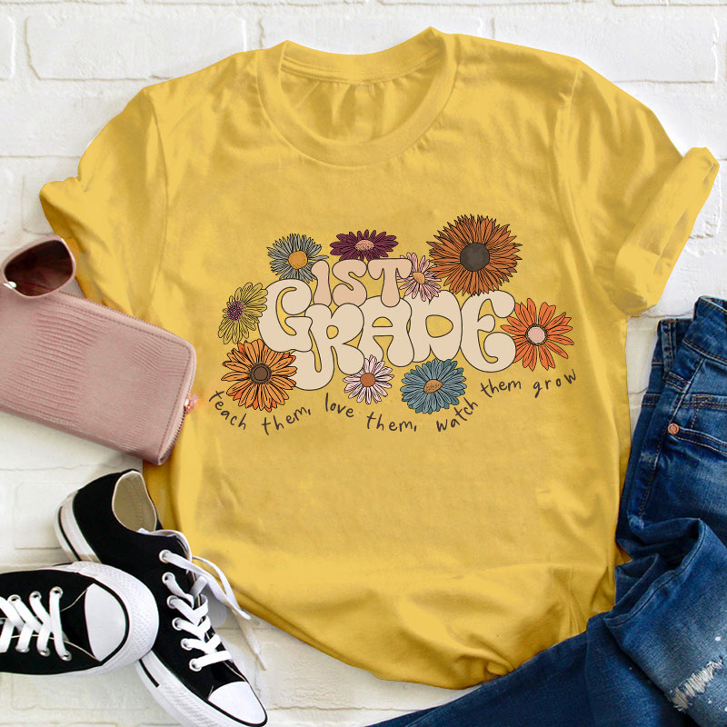 Personalized Retro Daisy Grade Teacher T-Shirt