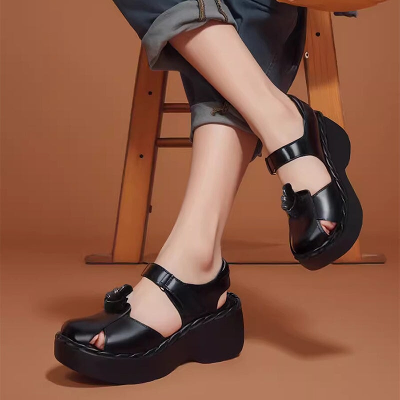 Retro Leather Ankle Strappy Sandals Handmade Closed Toe in Black