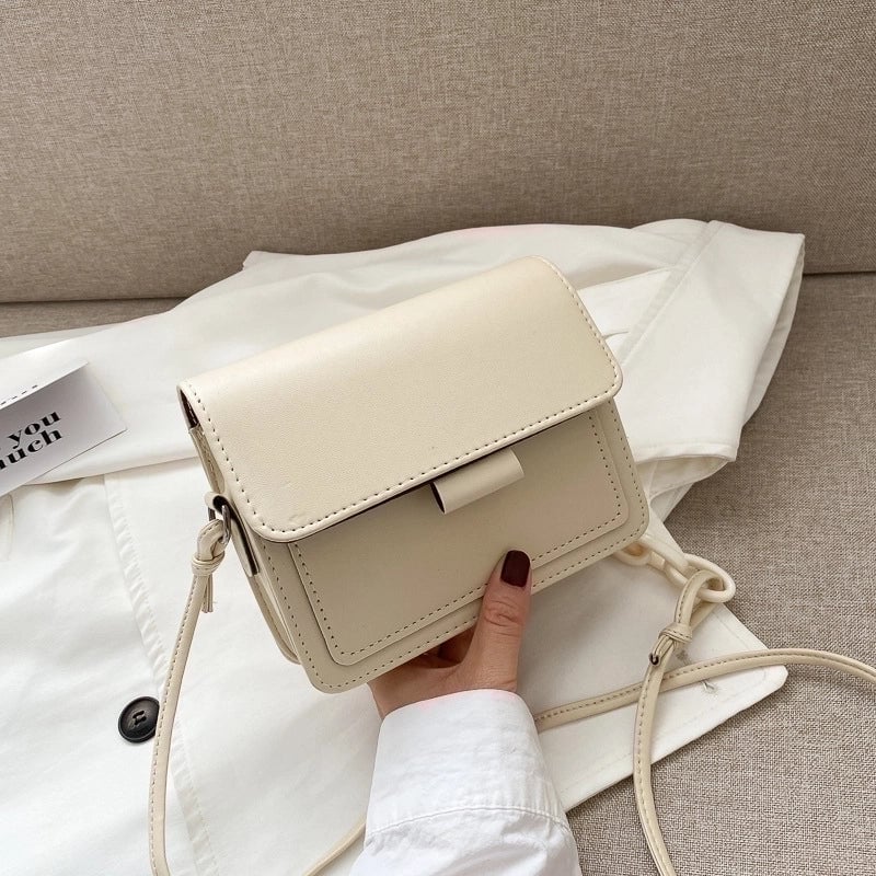 Women's Small Pu Leather Solid Color Streetwear Square Flip Cover Crossbody Bag