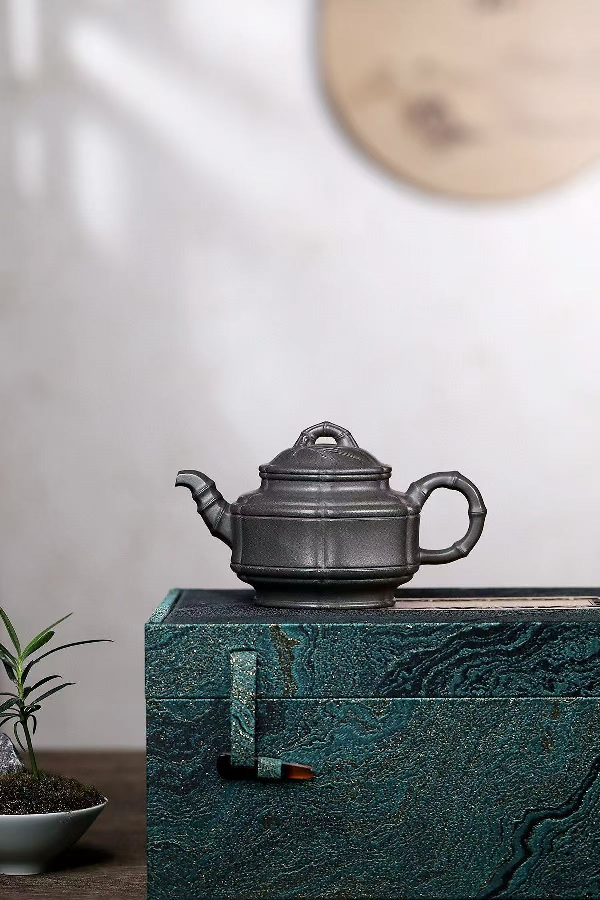 Yixing purple clay teapot from China