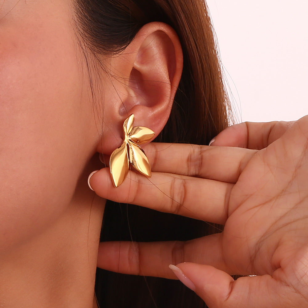 Fashion Leaf Flower Stainless Steel 18K Gold Plated Stud Earrings