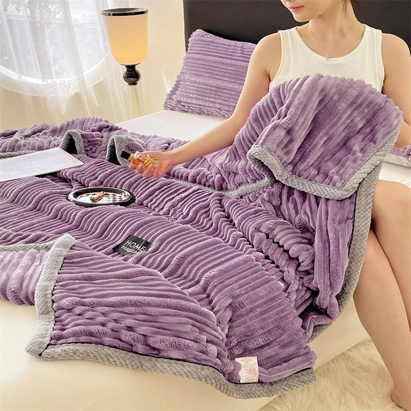 Casual Elegant Animal Heart Shape Milk Fiber Blanket Bedding