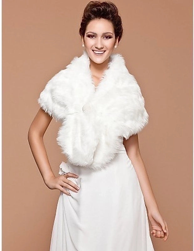 Women's Elegant Solid Color Faux Fur Polyester Shawl