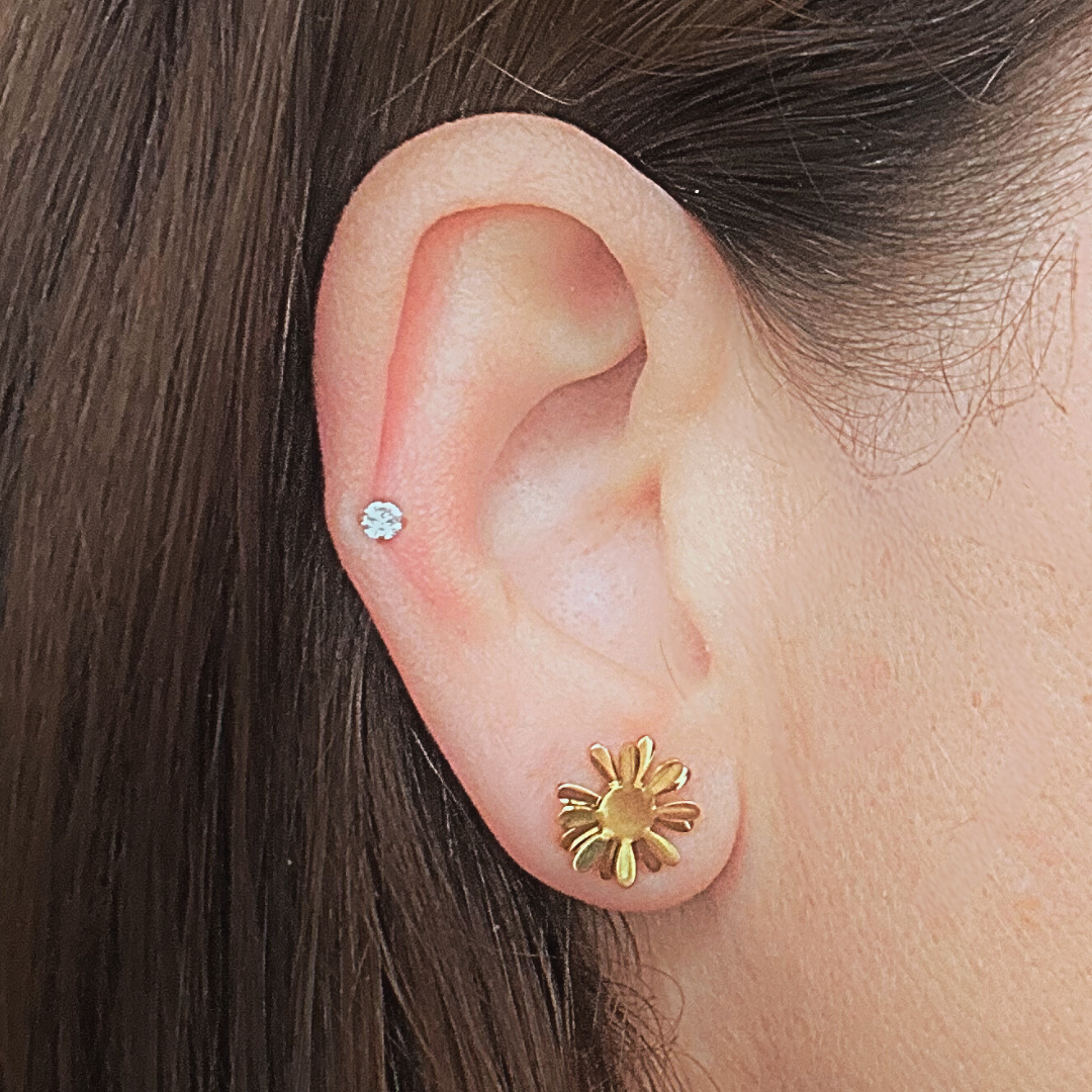 Multi layered daisy studs - Gold