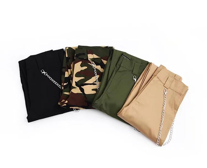 High Waisted Straight Trouser With Chain