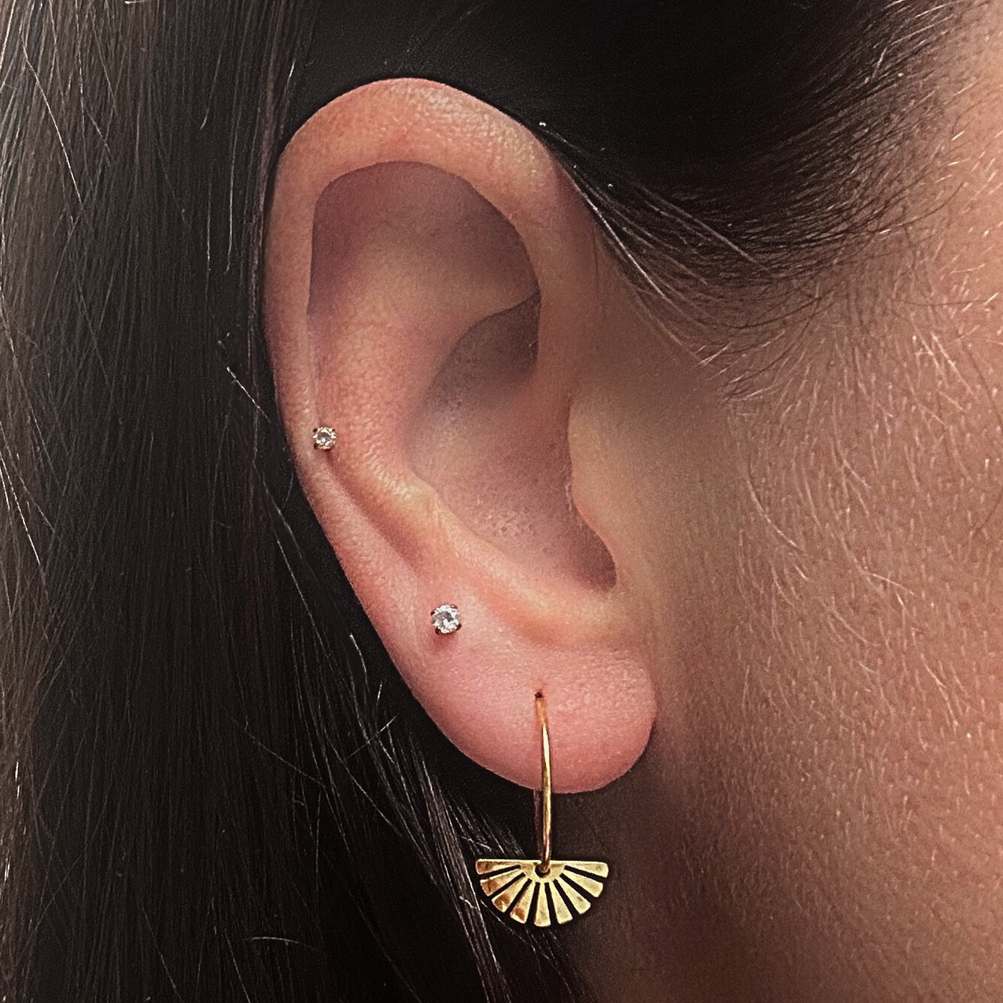 Sunshine charm hoops - Silver