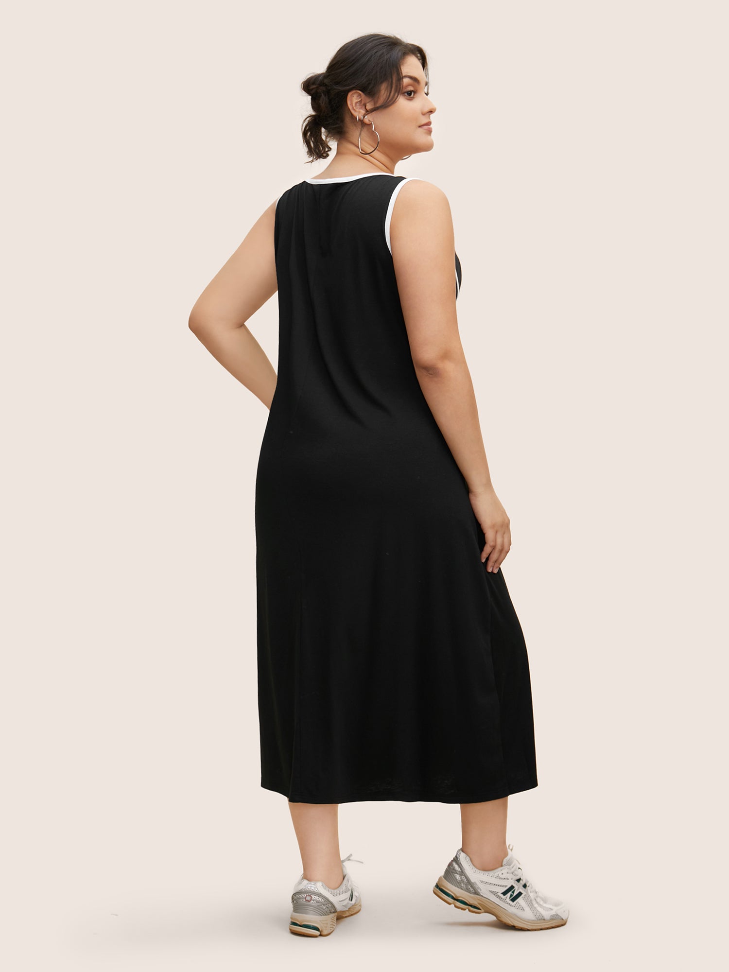 Square Neck Contrast Trim Midi Dress