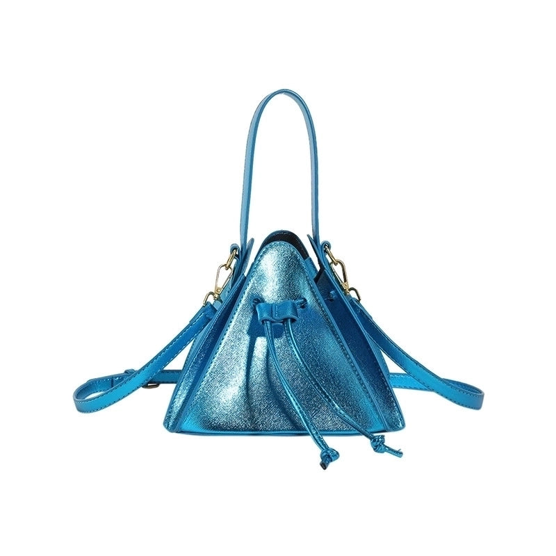 Women's Small Pu Leather Solid Color Streetwear Triangle Zipper Handbag