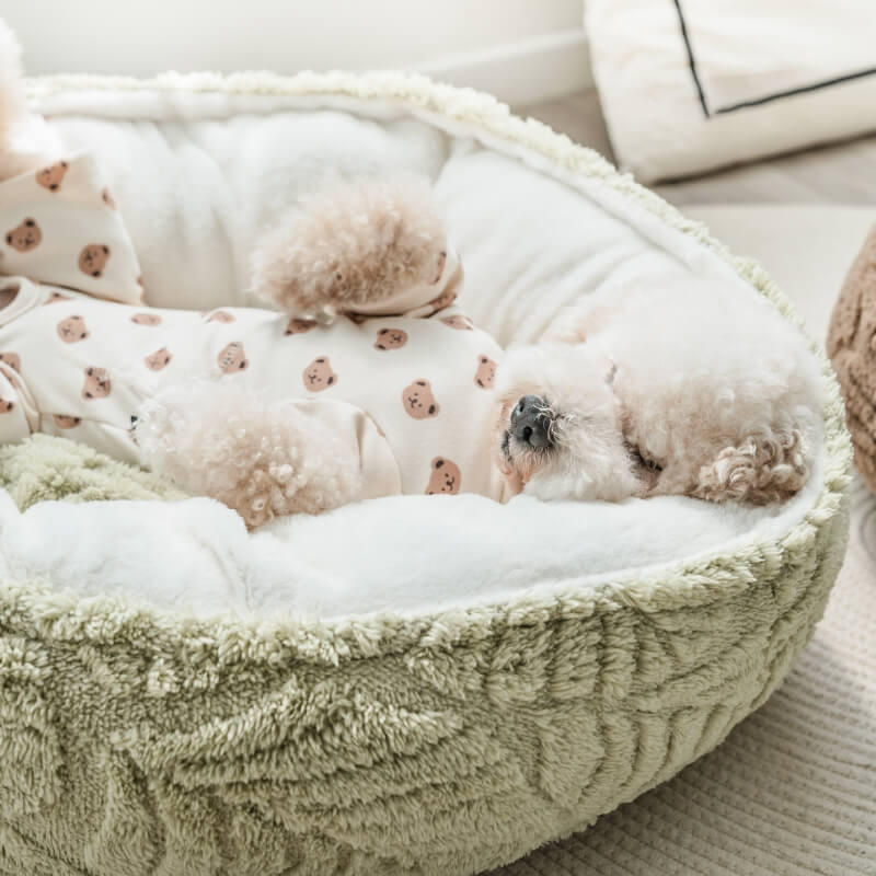 Round Warm Autumn Leaf Dog Calming Bed