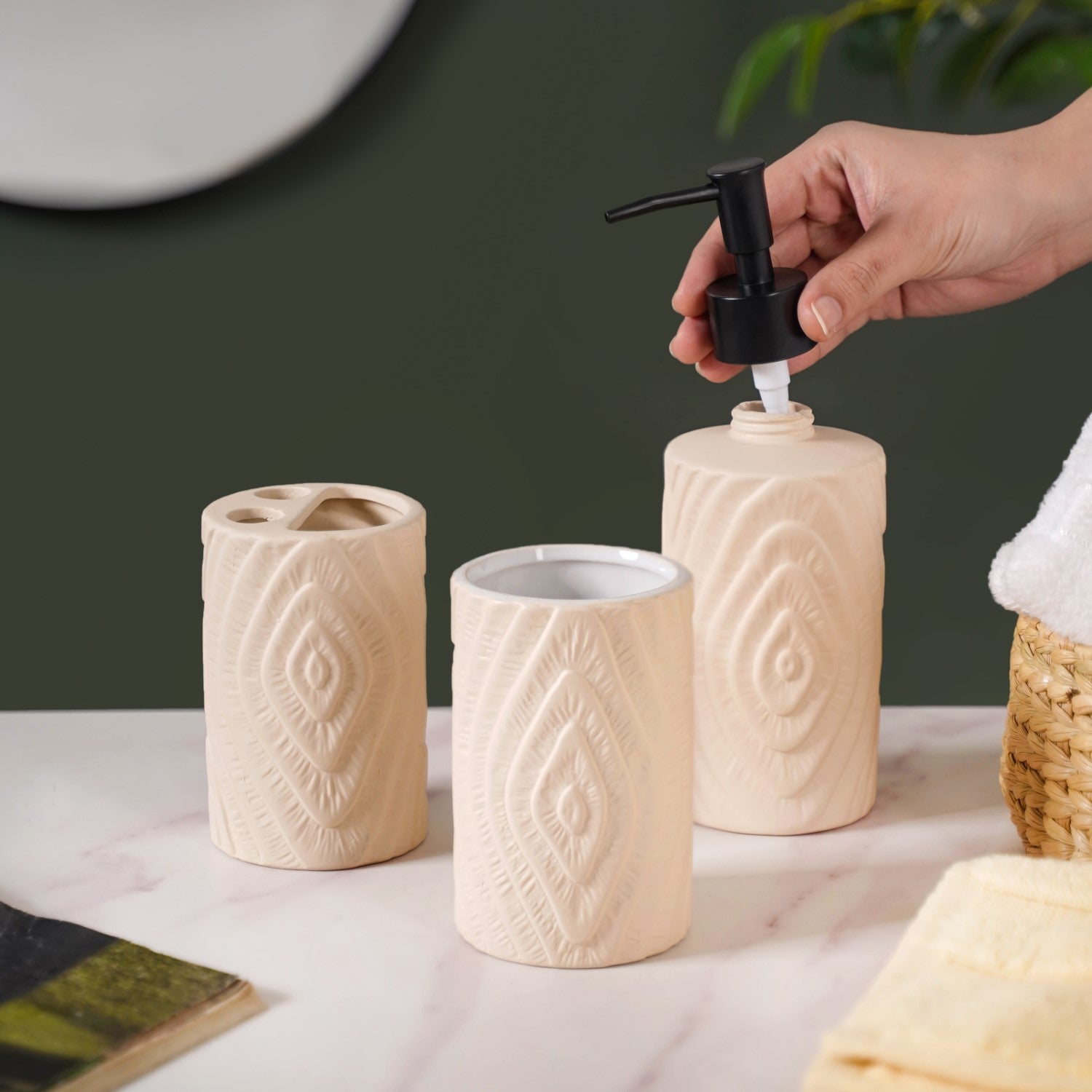 Textured Bathroom Accessories Set Of 3 Beige